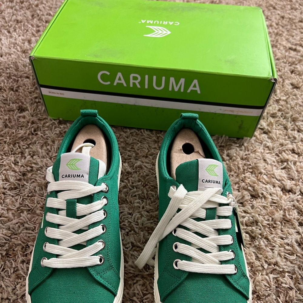 Cariuma OCA Low sneakers.